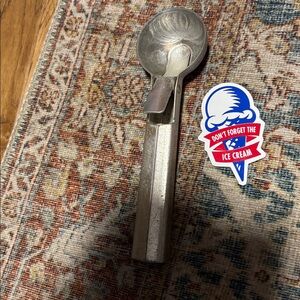 Vintage Metal Ice Cream Scoop and Magnet